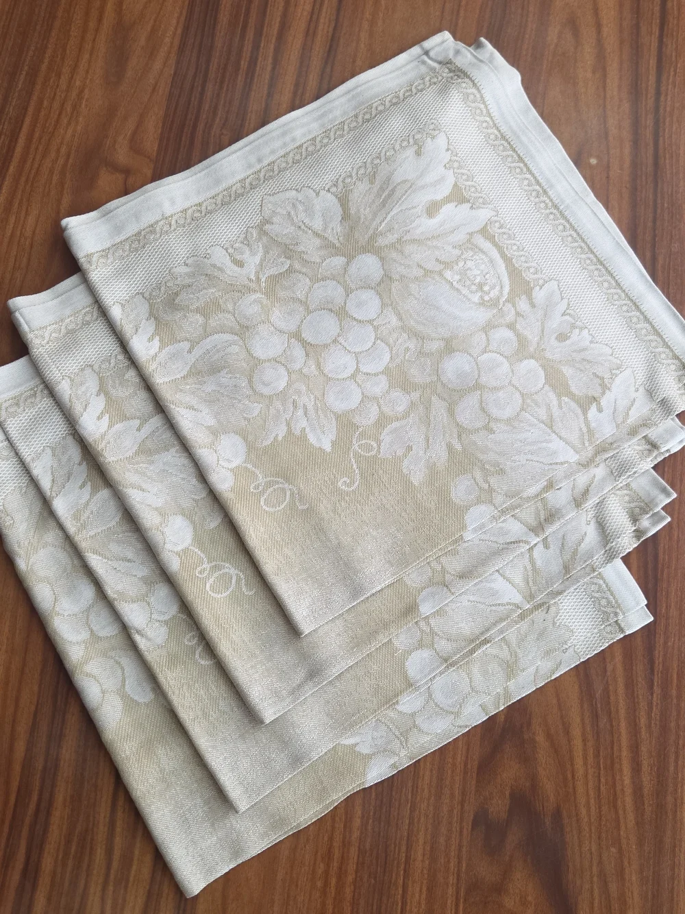 Saks Fifth Avenue Beige and Cream Jacquard Pattern 100%Cotton Napkin Set Of 4